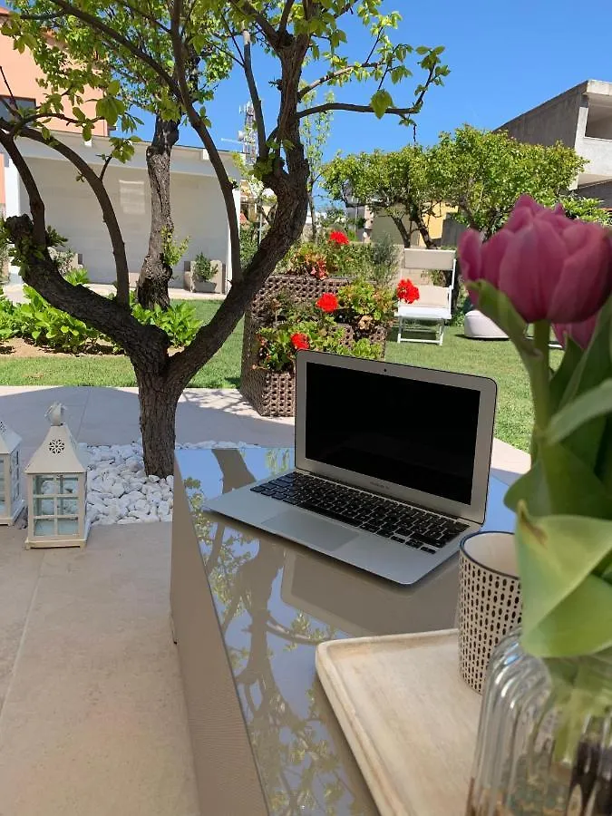 Enjoy Your Stay - Guest House - Olbia 2*,